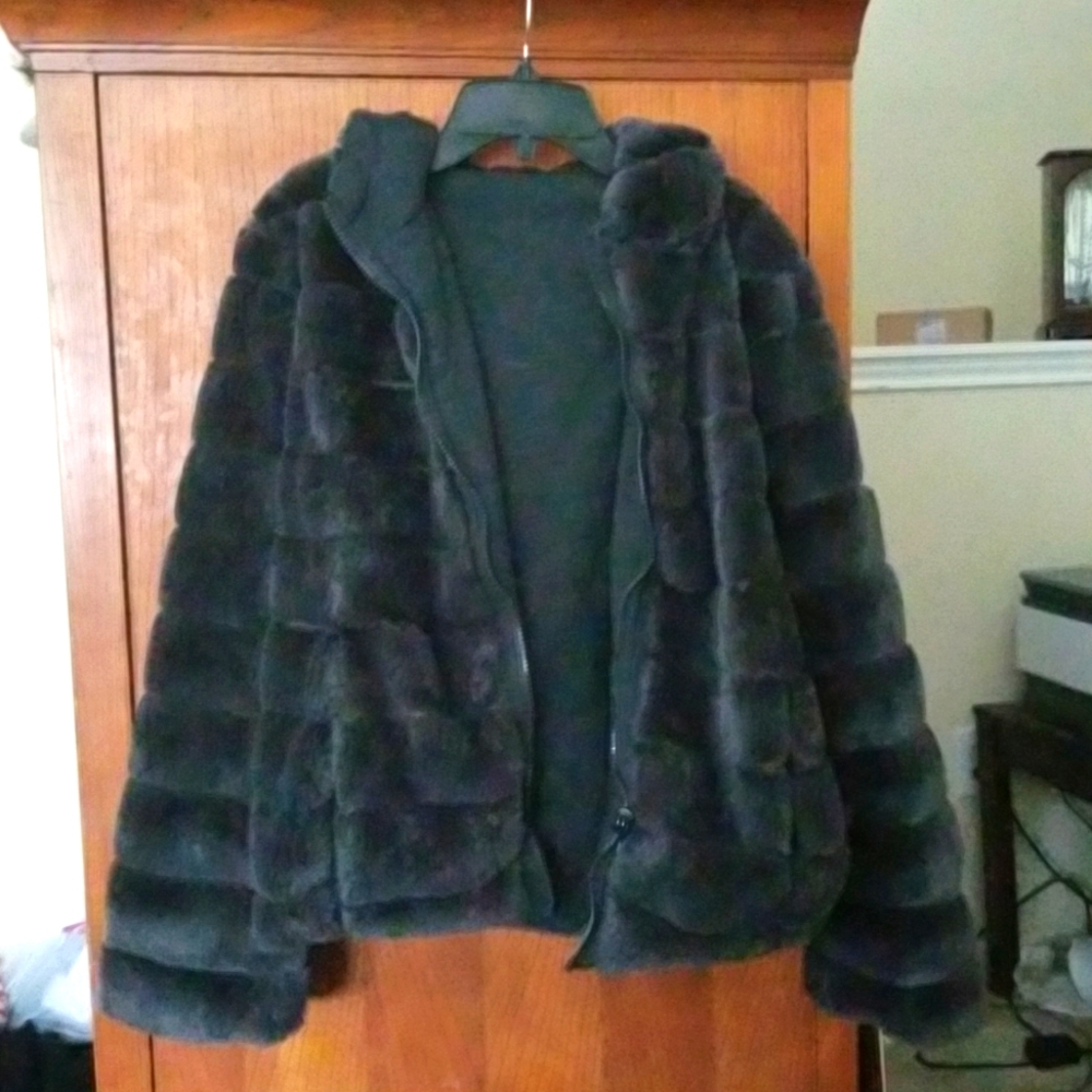 Puffy black reversible jacket